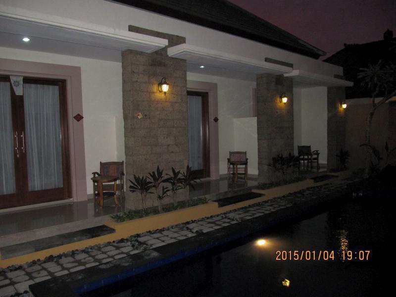 Ayu Love & Harmony Guest House Санур Екстер'єр фото